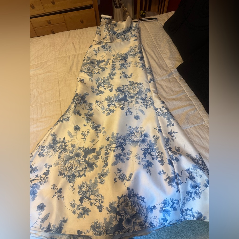 ALFRED SUNG Blue Floral Dress